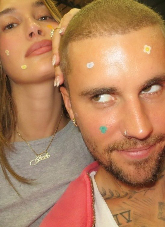 Rhode ima novi drop sa Justinom Bieberom – i pimple patch-evi su glavna zvezda