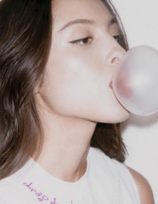 Olivia Rodrigo objavila singl “Drop Dead” uz spot