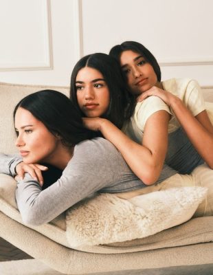 Majke su novi Viktorijini anđeli: Kampanja koja menja pogled na lepotu