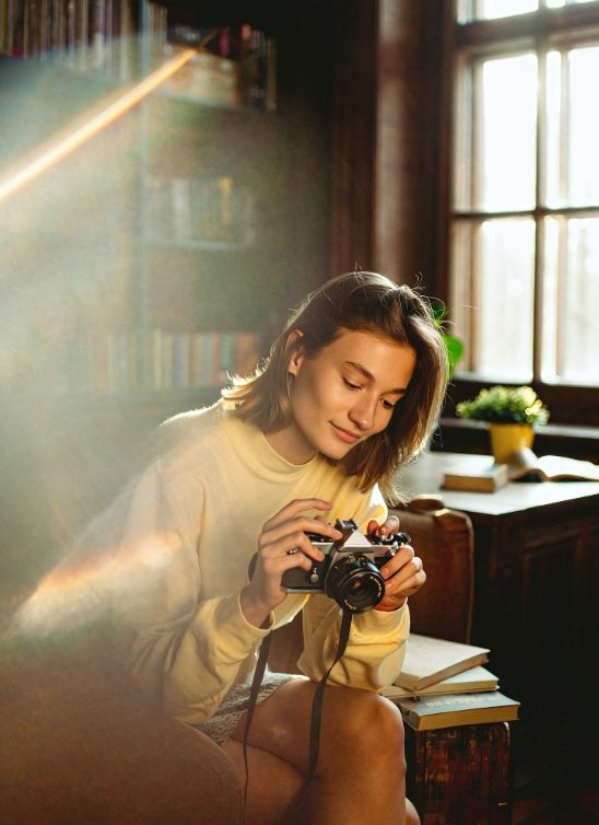 Gen Z obožava stare digitalne kamere, a razlog je zanimljiviji nego što mislite