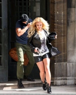 Premijera spota: Britney Spears “Criminal”
